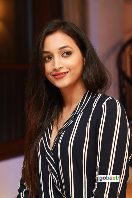 Srinidhi Shetty  Height, Weight, Age, Stats, Wiki and More